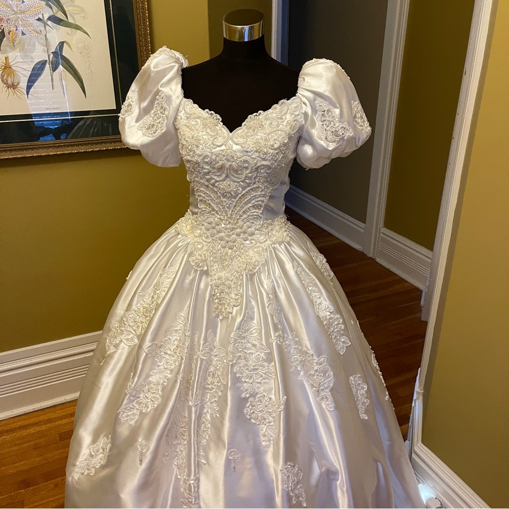 90’s wedding gown + veil